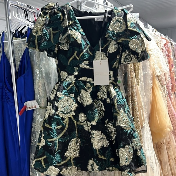 Mac Duggal 20721 NWT Bow Shoulders Brocade V-Neck Mini Dress with Pockets - Picture 4 of 5